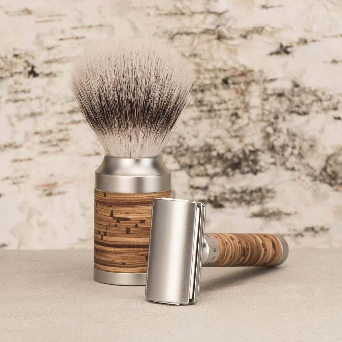 MÜHLE Rocca Birch Bark & Stainless Steel 3-Piece Silvertip Badger & Safety Razor Shaving Set, Alternate View 2