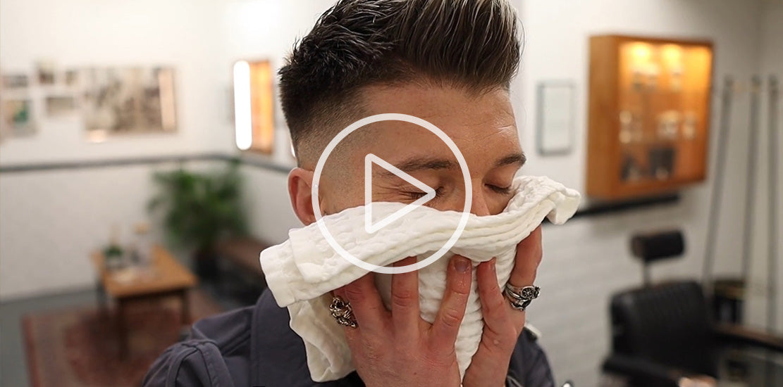 Vídeo: demonstração de toalha de barbear com Elliot Forbes