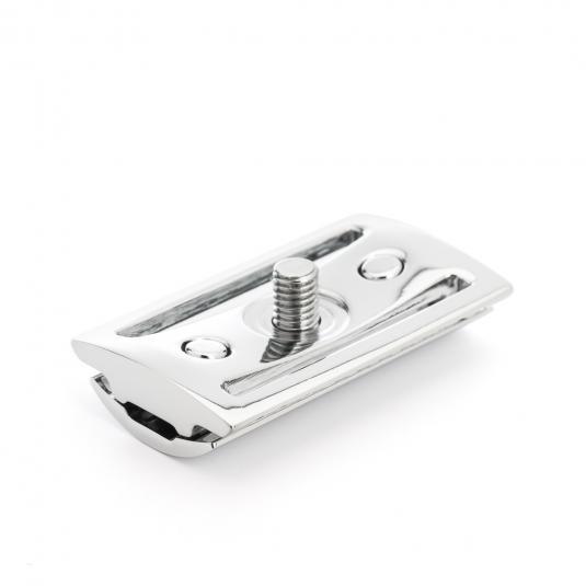 MÜHLE Traditional Replacement Safety Razor Head - Closed Comb, Detail
