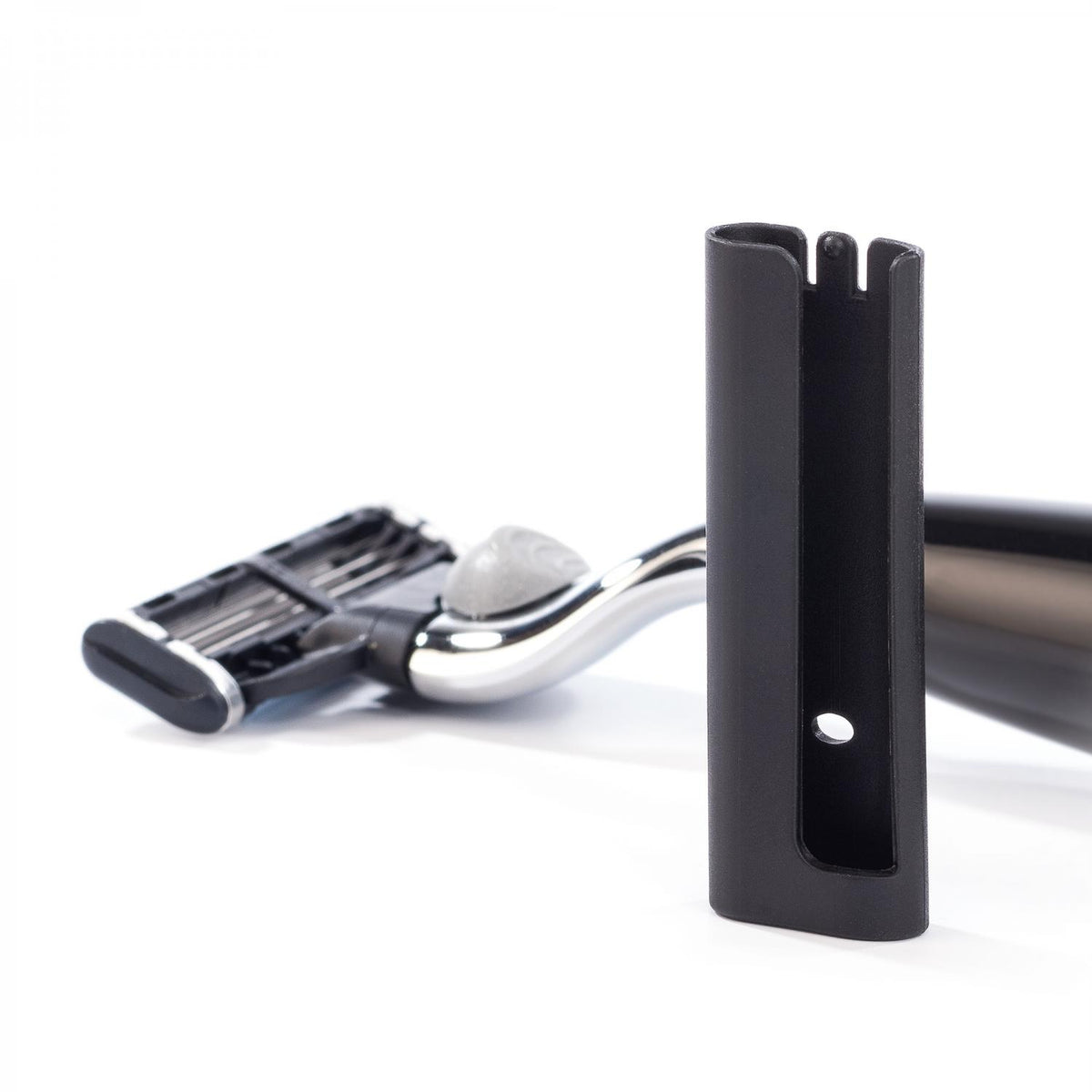 Razor Blades and Guards – MUHLE SHAVING