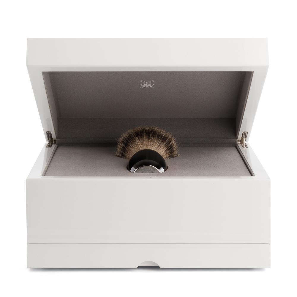 MÜHLE Edition Carbon 3-Piece Silvertip Fiber Shaving Set, Inside box