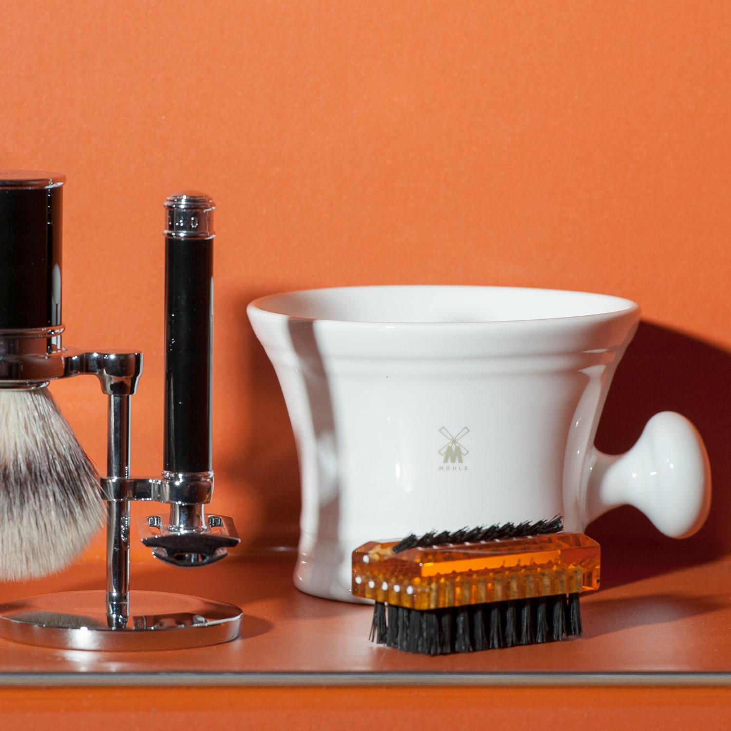 MÜHLE White Porcelain Shaving Mug with Handle